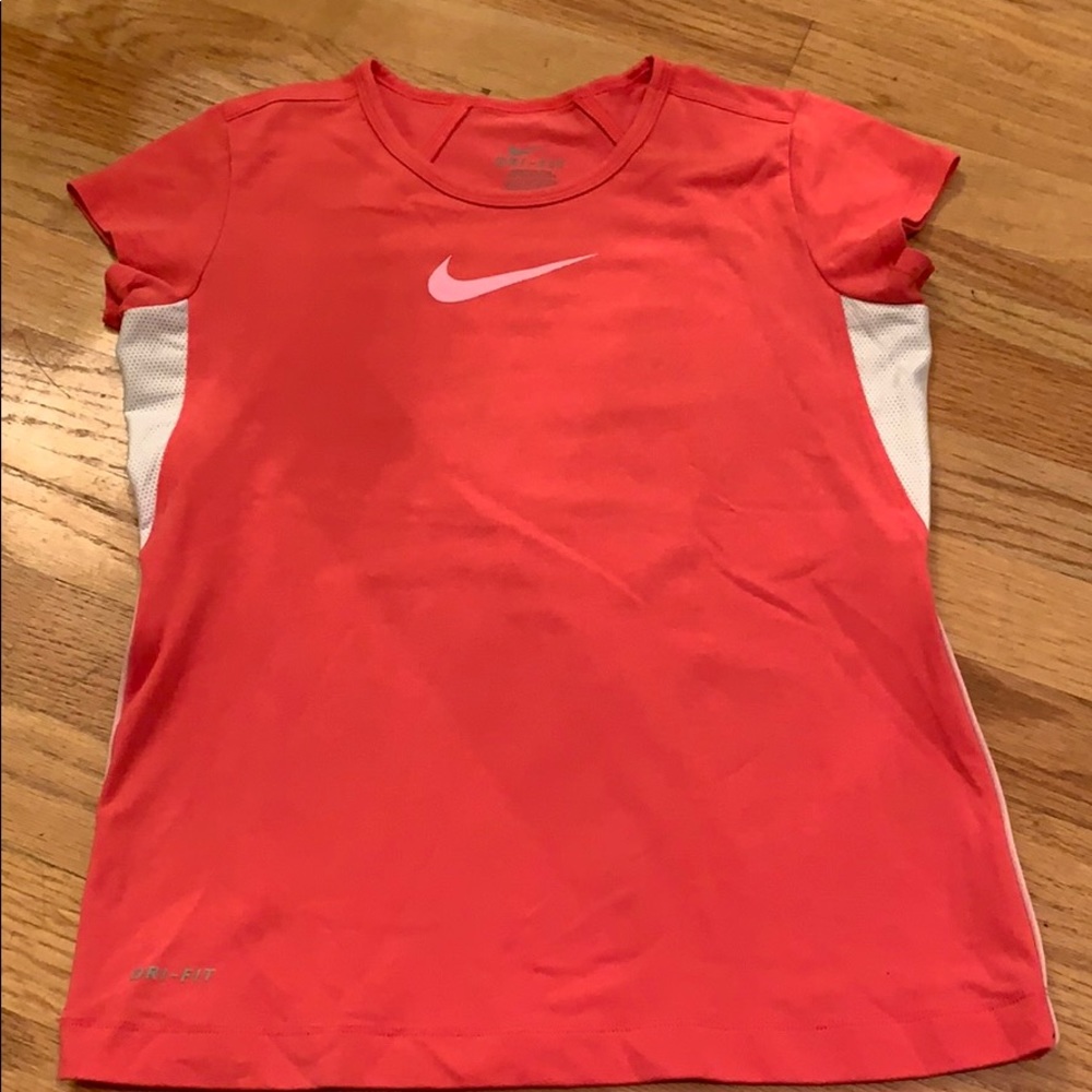 Nike Dry Fit girls size 10/12 athletic shirt